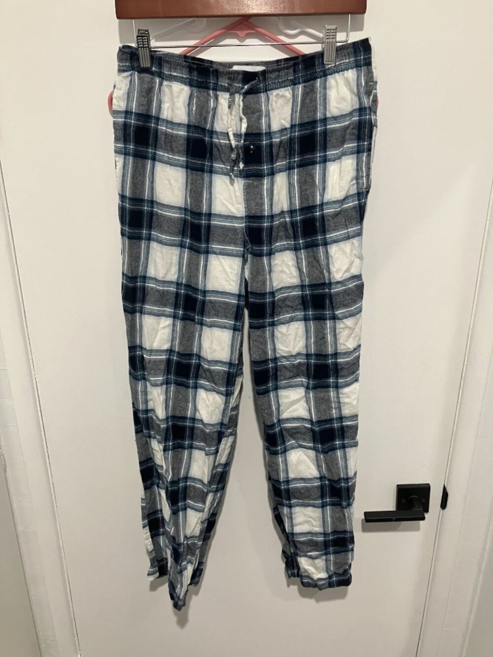 Amazon Essentials Men's Breathable Flannel Pajama Pant, Gray/White, Medium